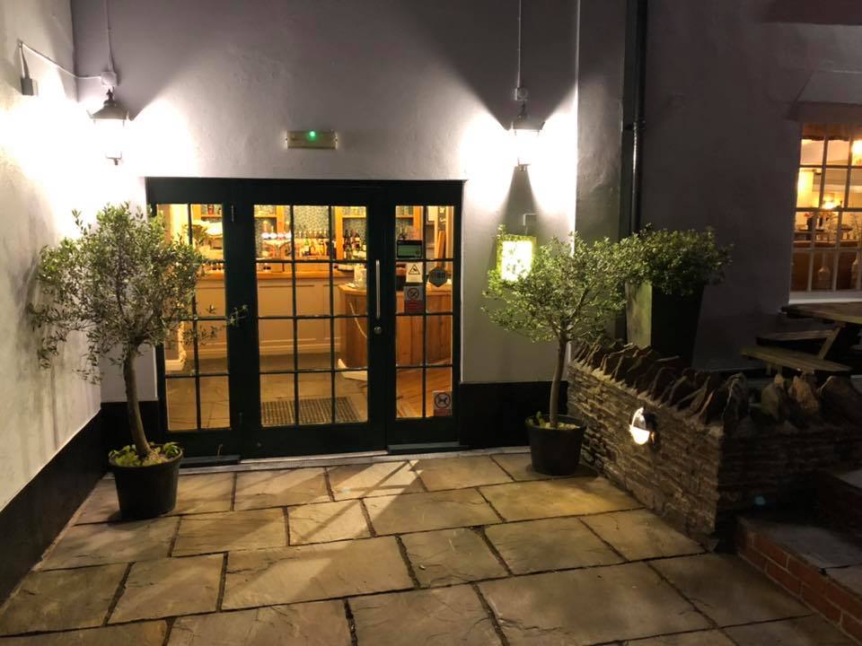 mezze-downend-bristol-entrance